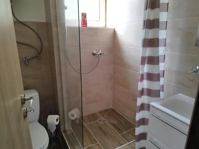 Stratenka Konukevi 3*