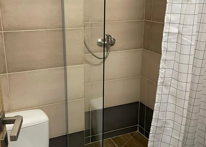 Stratenka Konukevi 3*